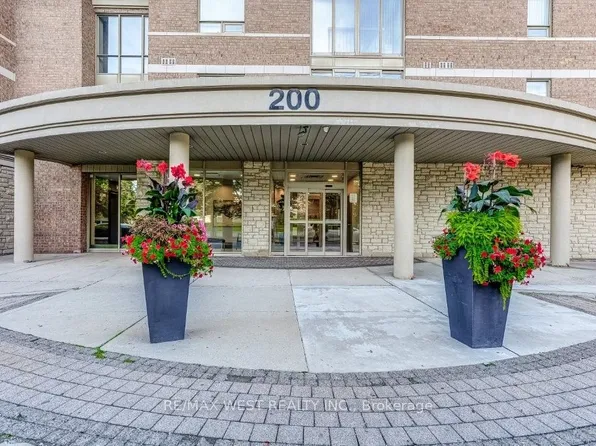 200 Burnhamthorpe Rd E Unit 1606, Mississauga, ON L5A 4L4