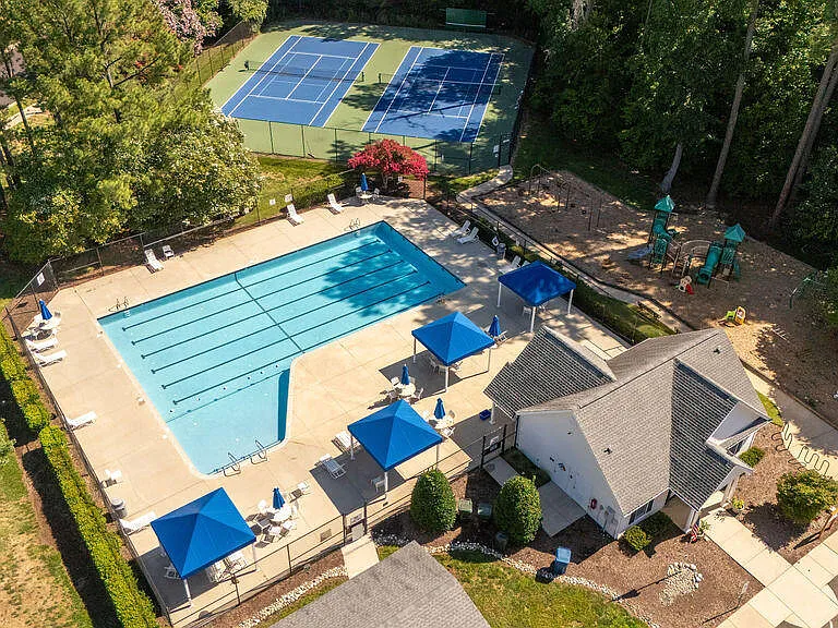 5803 Whisperwood Dr — Photo 45
