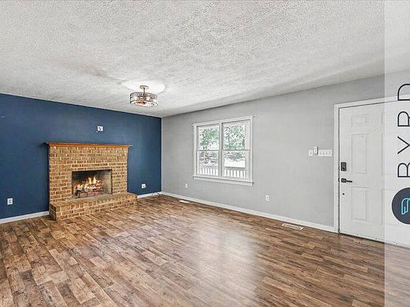 5th image of 8310 Daybreak Dr