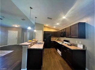 4036R E 11th St, Bradenton, FL 34208