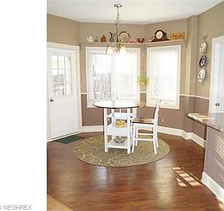 5th image of 166 Teddy Ave