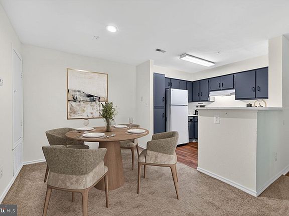 3rd image of 18503 Boysenberry Dr APT 121