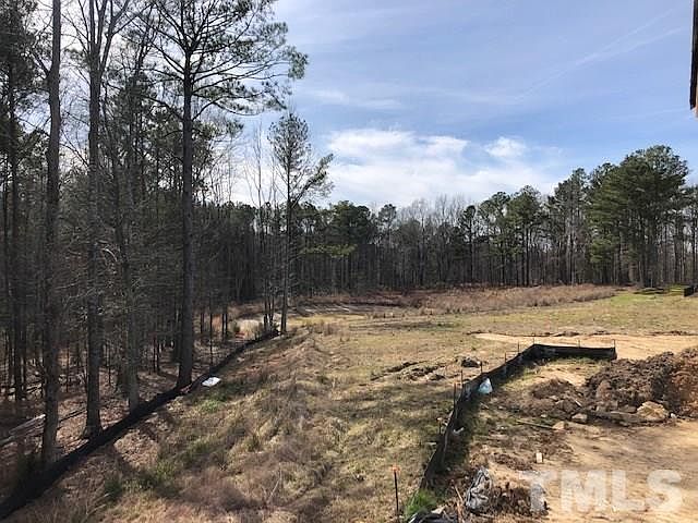 2nd image of 3109 Beechcroft Ln