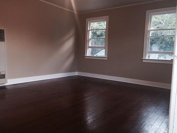 4th image of 1219 Seabright Ave