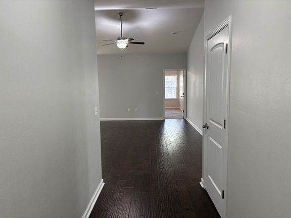 3rd image of 299 Niceville Ave