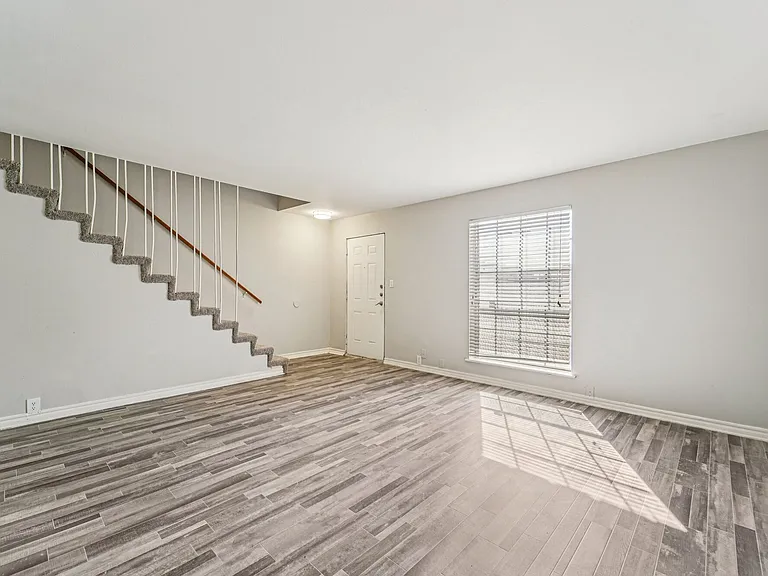 Ridley Apartments — Photo 19