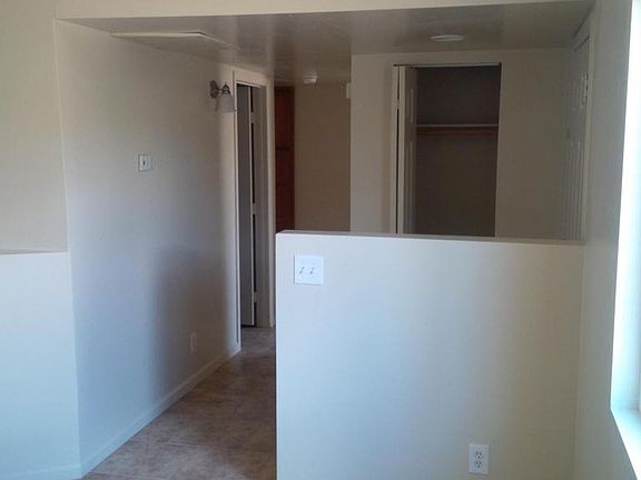 3rd image of 2847 N 46th Ave APT 4