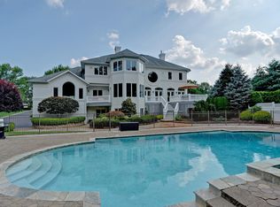 3 Victorian Way, Colts Neck, NJ 07722