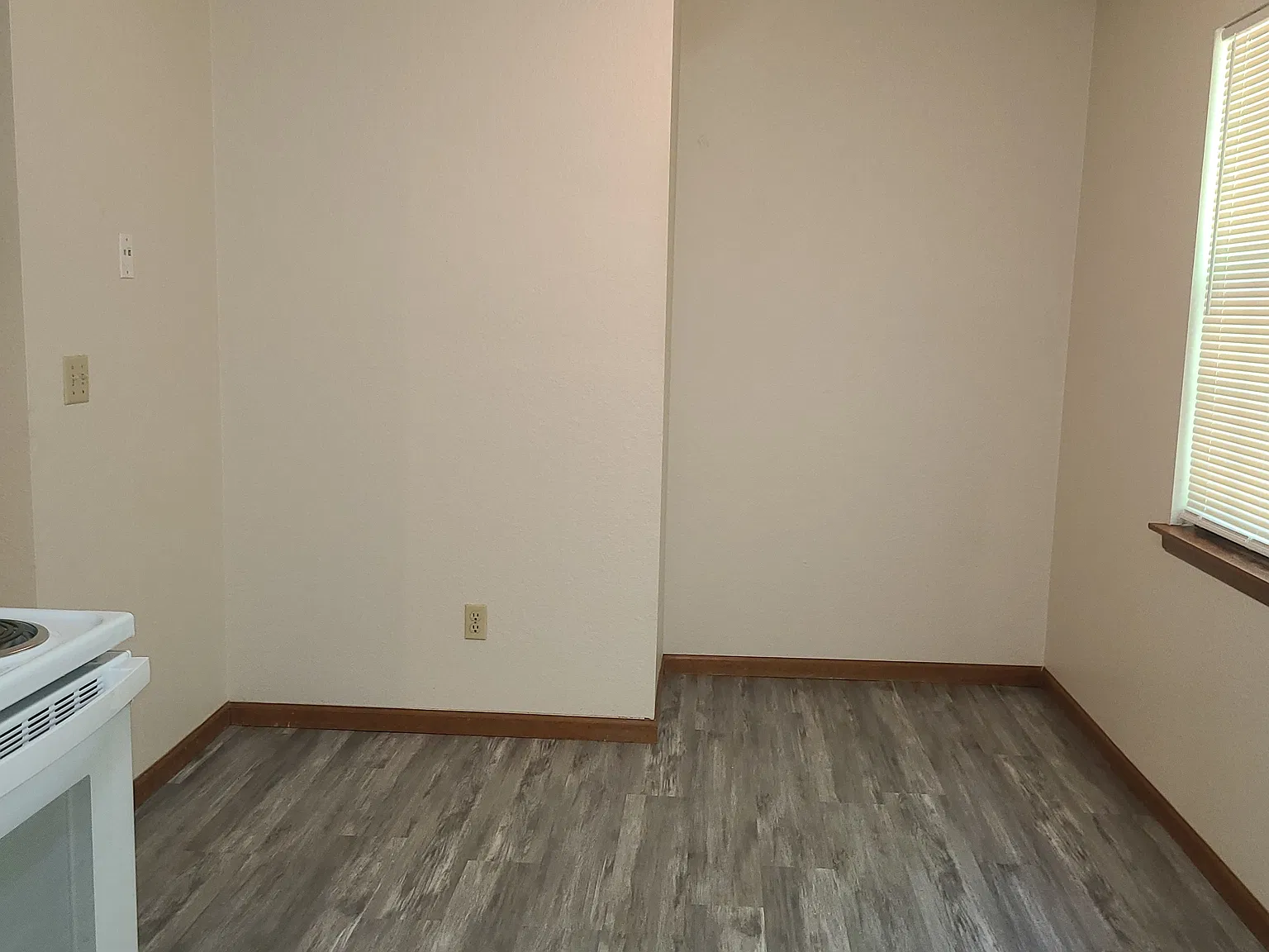 1 bed, 800 sqft, $795 — Photo 2