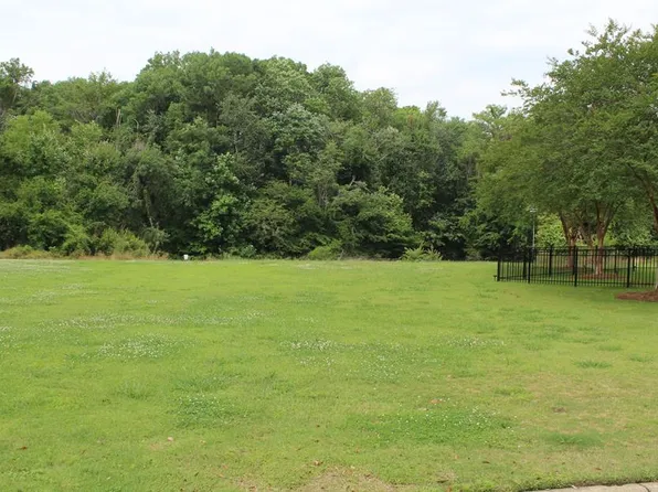 403 Blue Heron Ct, Albany, GA 31721