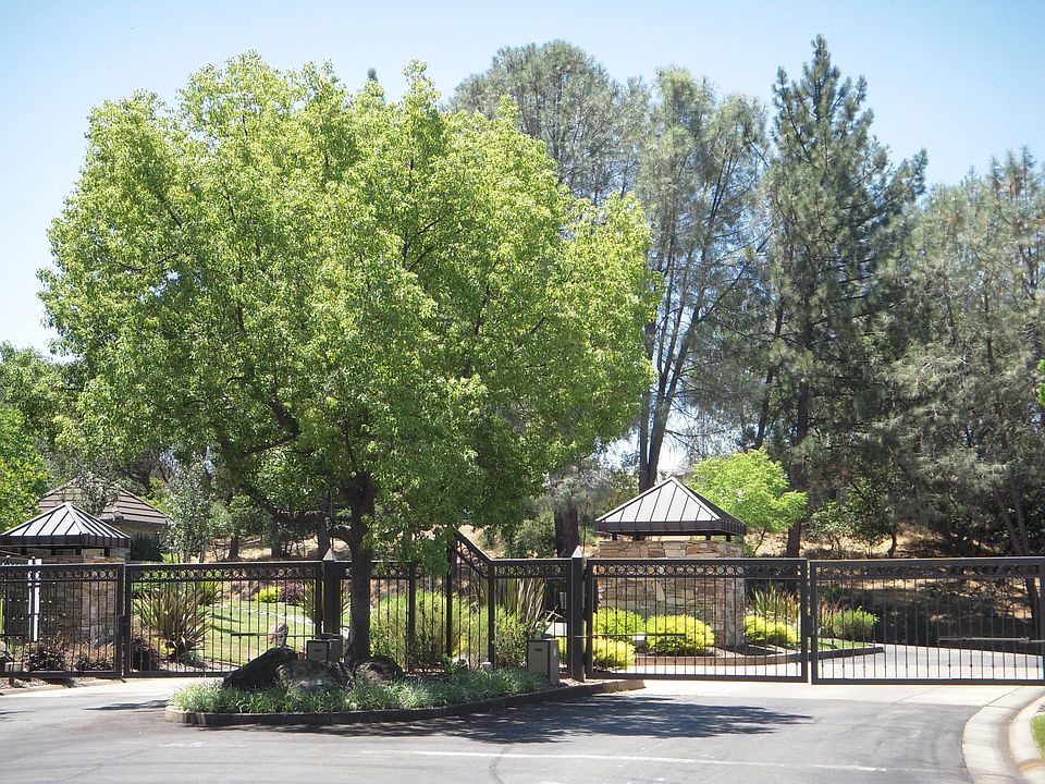 1st image of 806 Castec Way