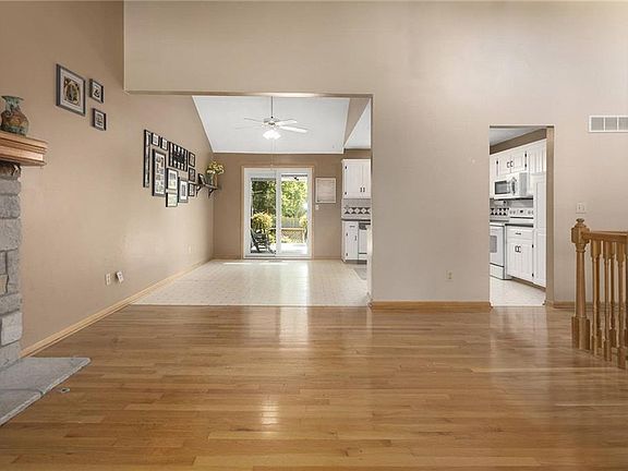 5th image of 9013 W 48th Ter