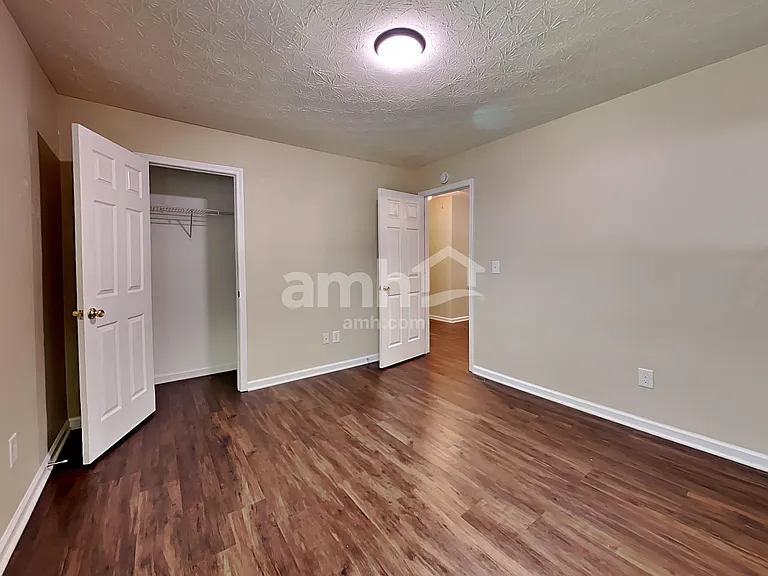 311 Barberry Pl — Photo 13