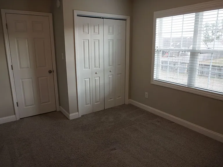 407 Sundown Ct — Photo 27