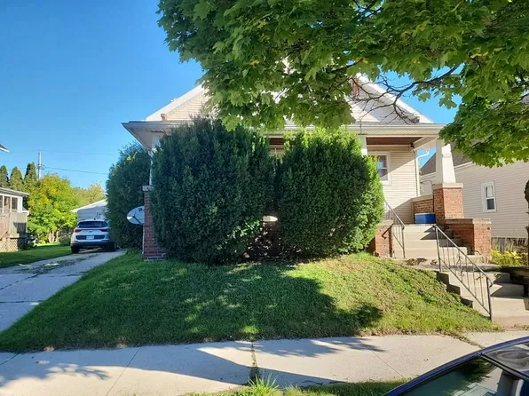 1532 Sibley Ct, Sheboygan, WI 53081