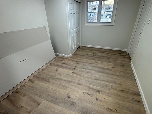 2nd image of 649 Beach Ave #3