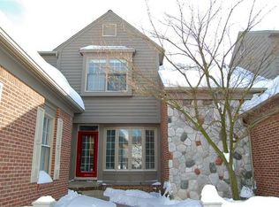 1953 Boulder Dr, Ann Arbor, MI 48104