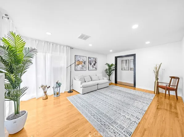 934 W Bonnie Brae Ct, Ontario, CA 91762