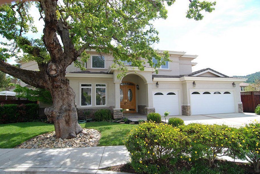 1st image of 1096 Barnes Ct