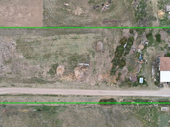 675 Castle Rock St, Quinter, KS 67752