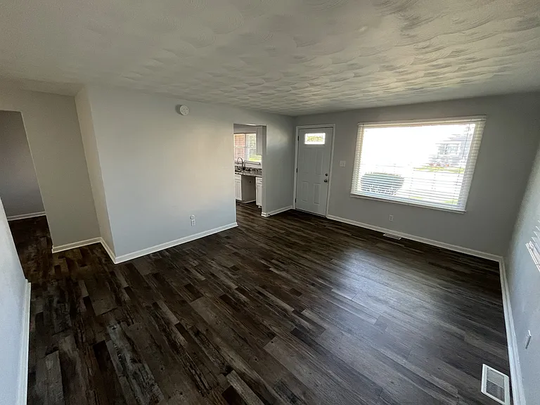 1518 Sherman St — Photo 2