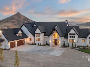 8011 Westridge Ln, Emmett, ID 83617