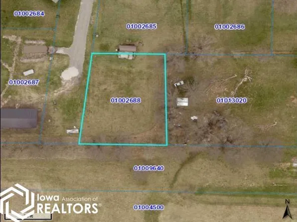 8 Hickory Hollow Rd, Bloomfield, IA 52537