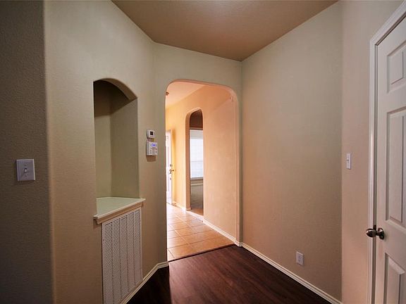 5th image of 310 Grutsch Dr