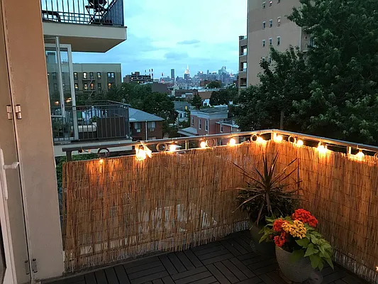 Rented by Modern Spaces | media 2