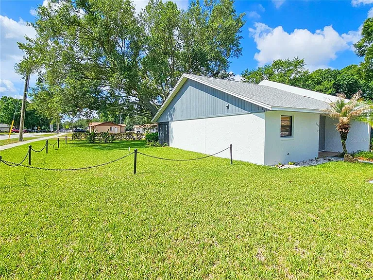 259 Village View Ln — Photo 20