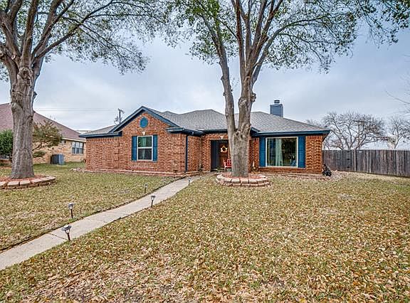 2nd image of 2709 Brookside Dr