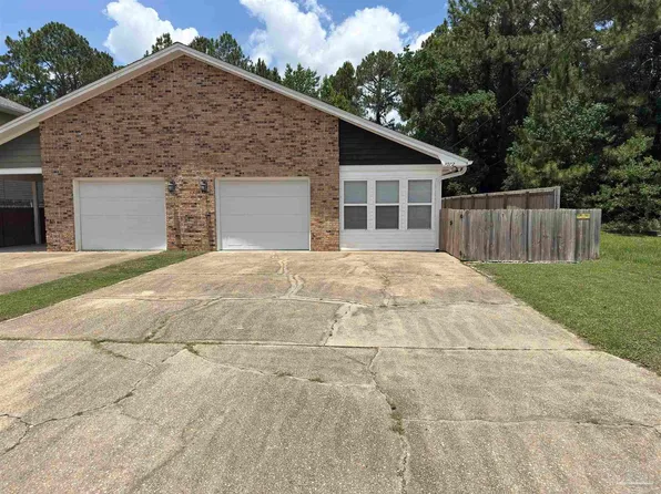 7072 Lake Joanne Dr, Pensacola, FL 32506