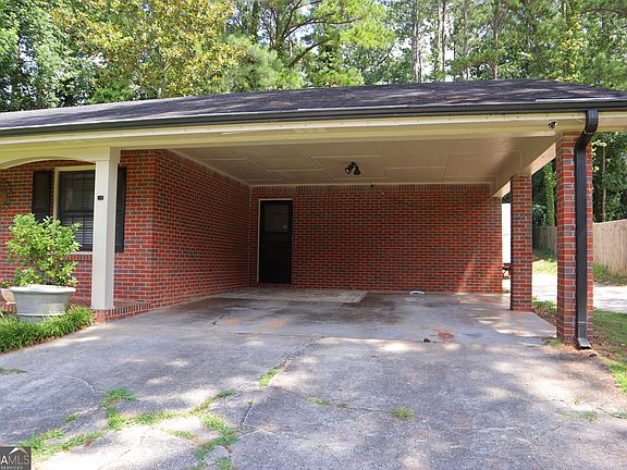 2nd image of 2586 Brandon Rd