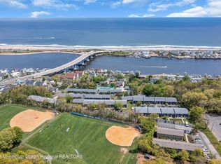 F 2 Hillside Ct, Highlands, NJ 07732