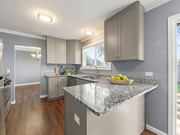 4th image of 311 Thistle Dr