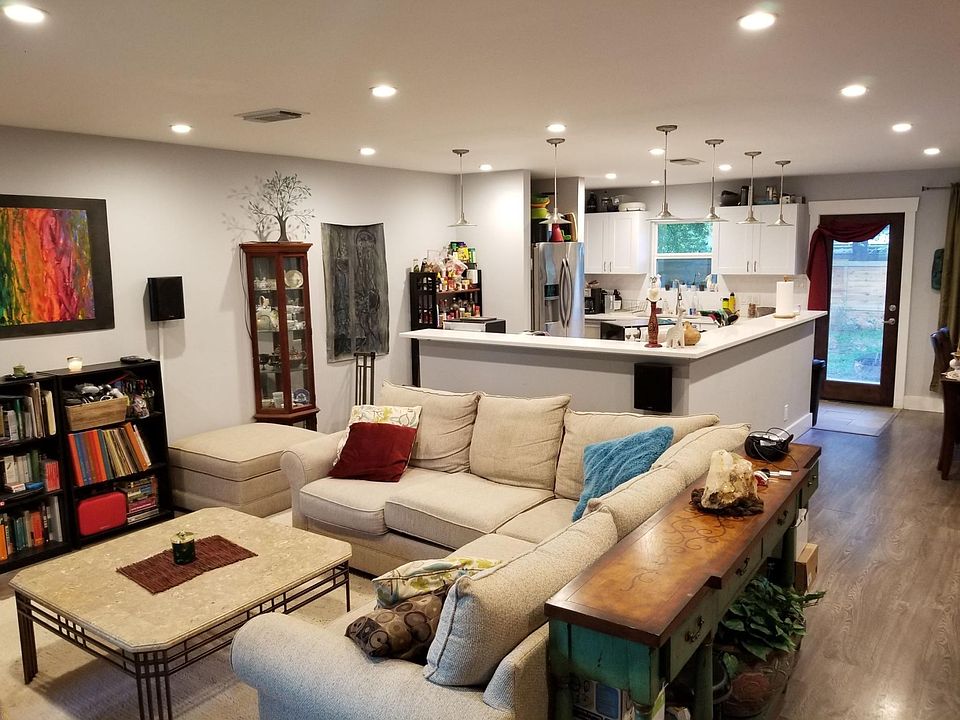 2nd image of 1312 Briarcliff Blvd
