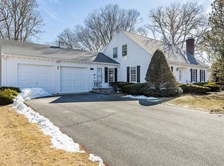 27 Huettner Rd, Falmouth, MA 02543