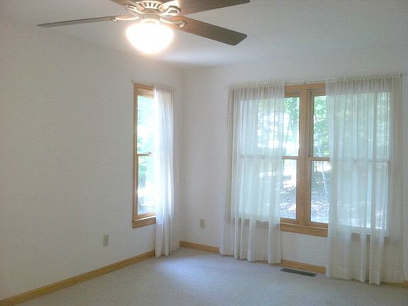 5th image of 1039 Palisade Dr