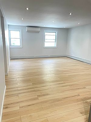 4th image of 12-79 152nd St #1