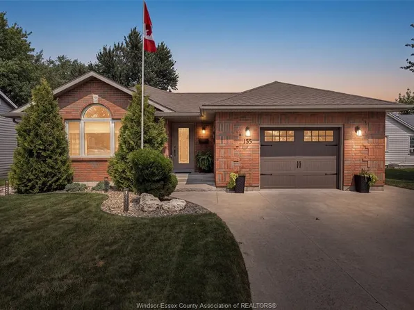 155 Langtry St, Essex, ON N8M 1H1