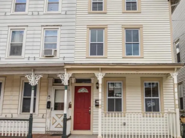 404 Lawrence St, Burlington, NJ 08016