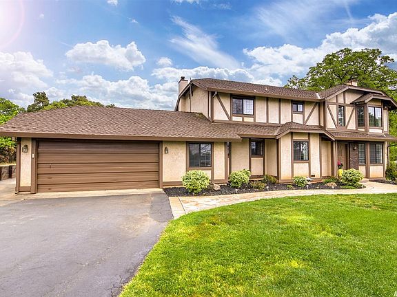 3rd image of 2264 Peggy Ln