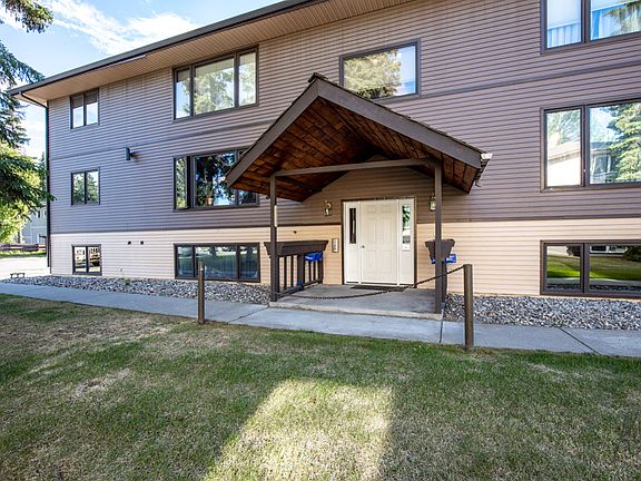 2nd image of 28 Glacier Ave