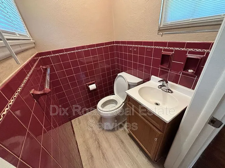 4984 State Route 122 — Photo 28