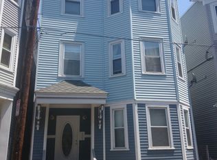 8 Peters St UNIT 1, South Boston, MA 02127