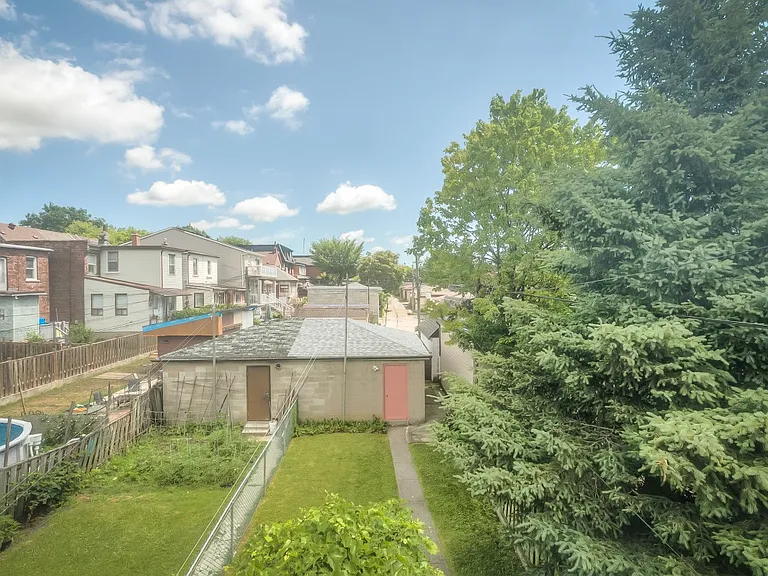 85 Greenlaw Ave — Photo 22