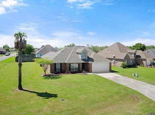 35971 Raleigh Dr, Denham Springs, LA 70706