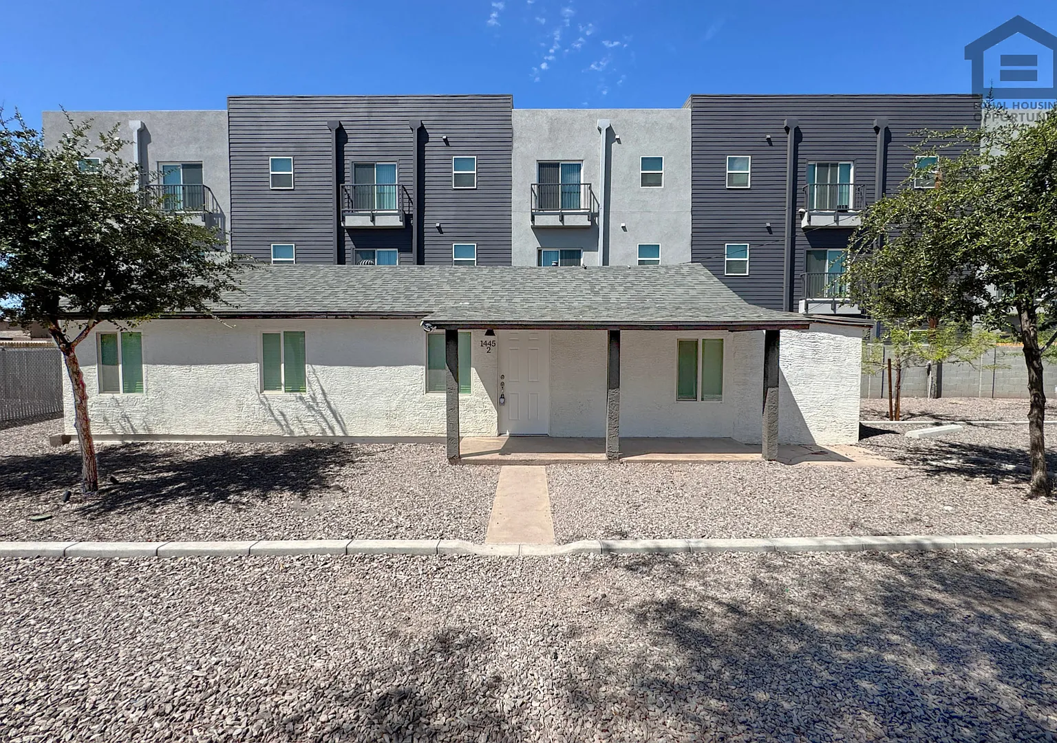 1445 E Taylor St — Photo 1