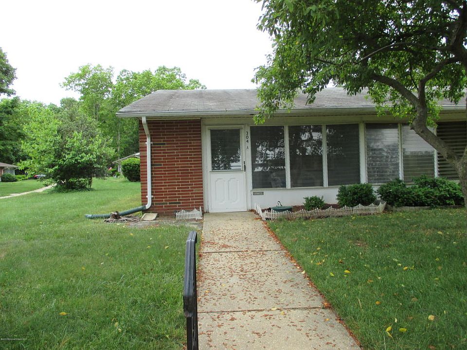 1st image of 304A Malvern Ct #100A