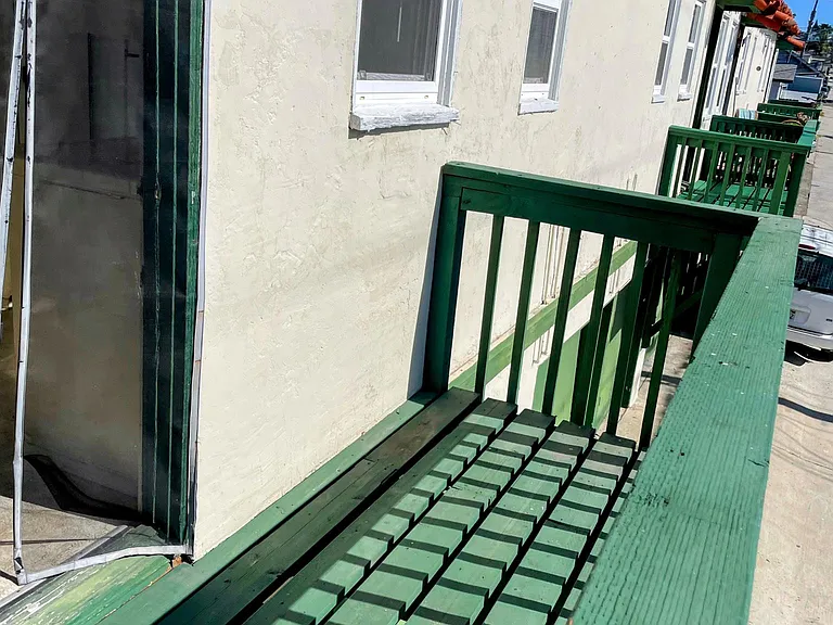 4851 Brighton Ave #K — Photo 13
